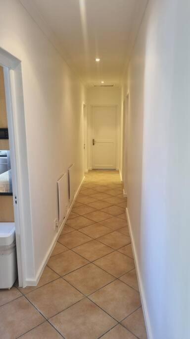 Holiday home Beautiful 4 Bedroom Overlooking The Ocean In Somerset West *