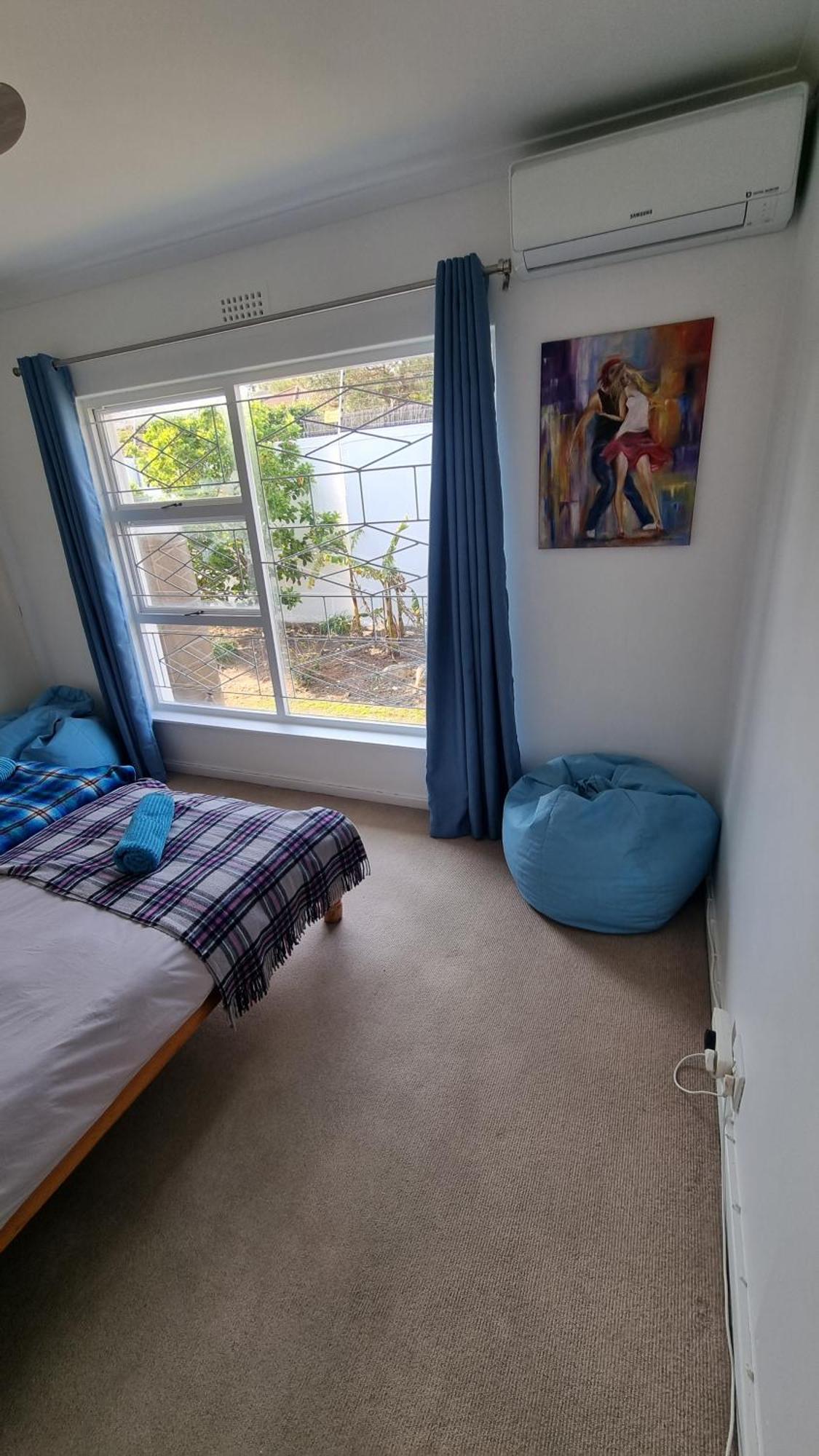 Beautiful 4 Bedroom Overlooking The Ocean In Somerset West Holiday home