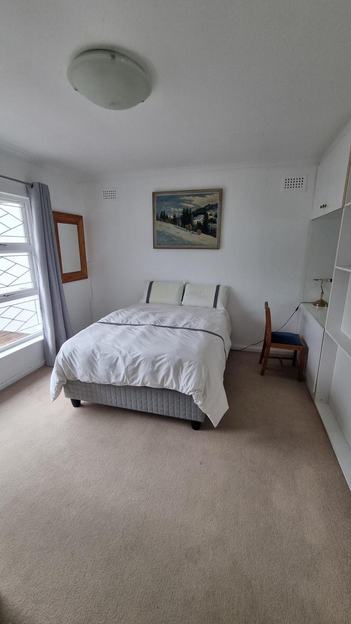 Beautiful 4 Bedroom Overlooking The Ocean In Somerset West * Cape Town