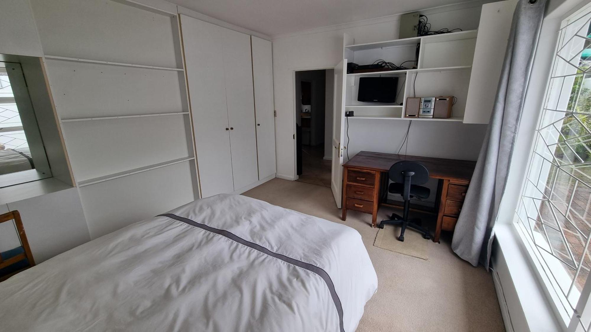 Holiday home Beautiful 4 Bedroom Overlooking The Ocean In Somerset West