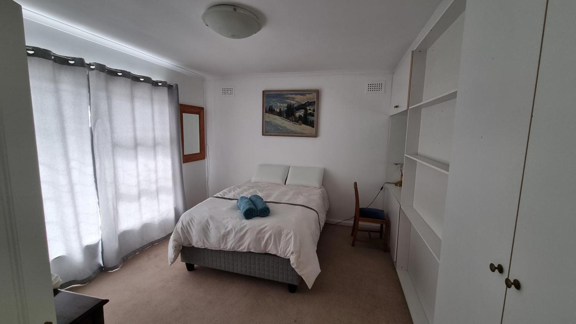 Beautiful 4 Bedroom Overlooking The Ocean In Somerset West *