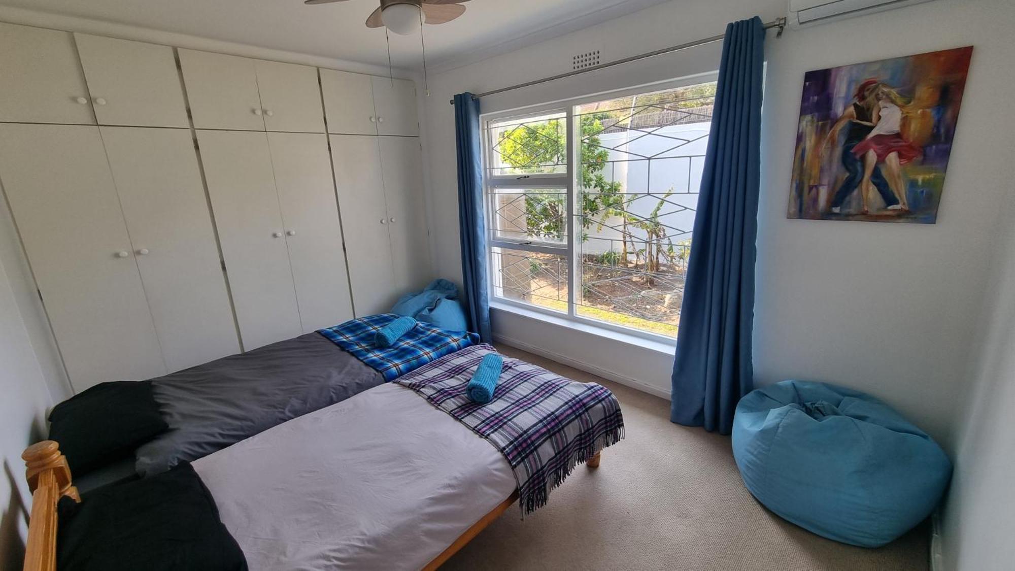 Beautiful 4 Bedroom Overlooking The Ocean In Somerset West * Cape Town